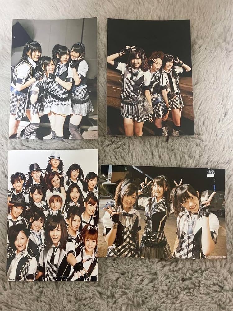 ❶ AKB48 グッズなど大量生写真 大量200枚以上重なり合いあります 詳細検索 | AKB48 Official Shop